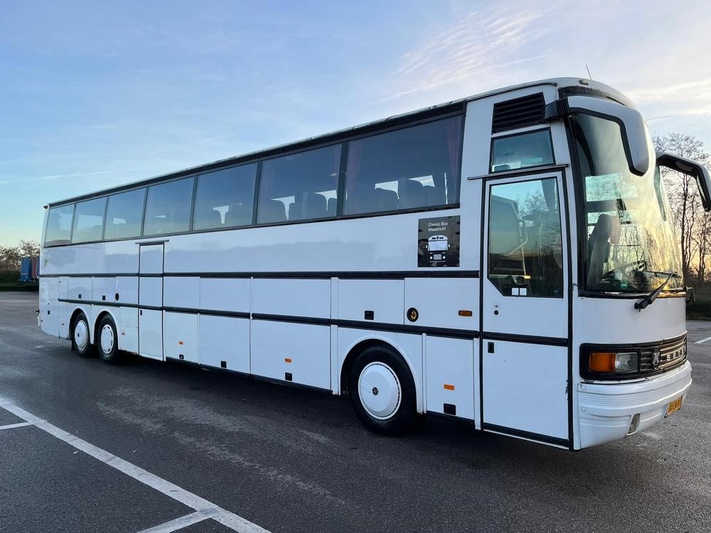 Featured image for “Setra S217 HDH met Mercedes V8 motor”
